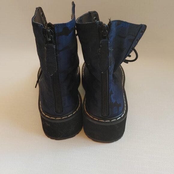 Kendall + Kylie Women's Hunt2 Combat Boot Navy and Black Camo Women's Size 5 - Picture 6 of 11